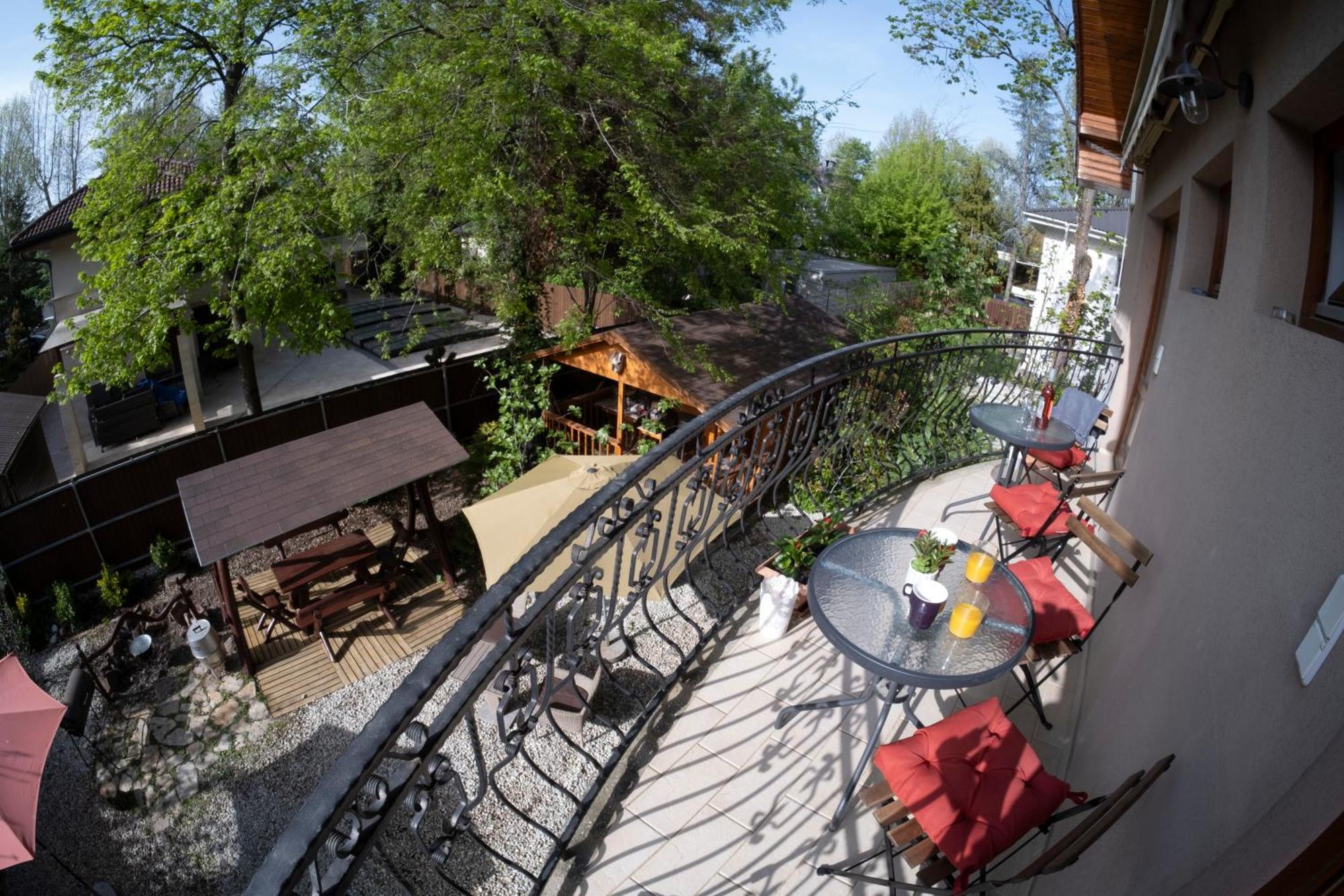 Vicze Apartmanhaz Сиофок Екстериор снимка