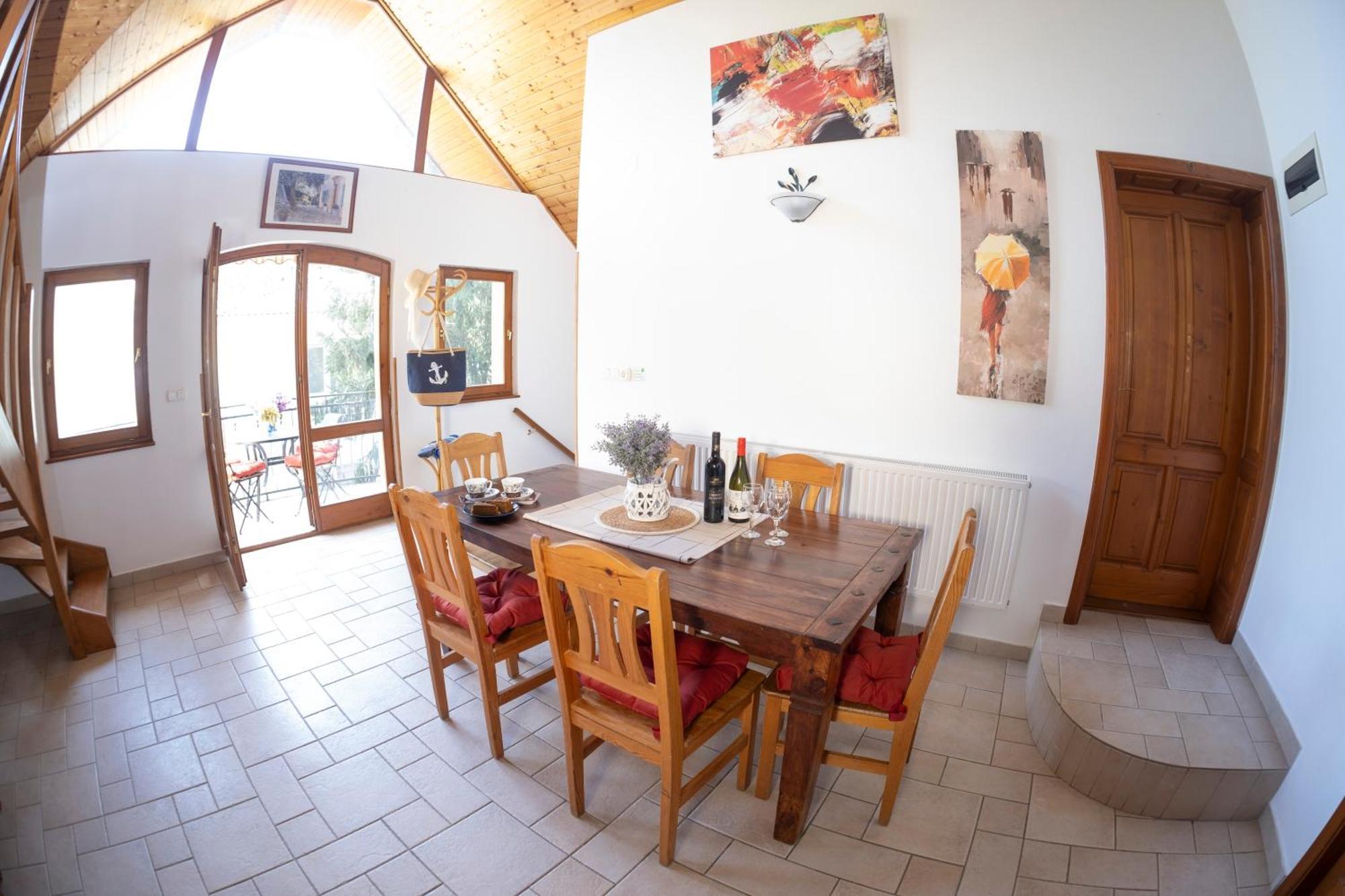 Vicze Apartmanhaz Сиофок Екстериор снимка