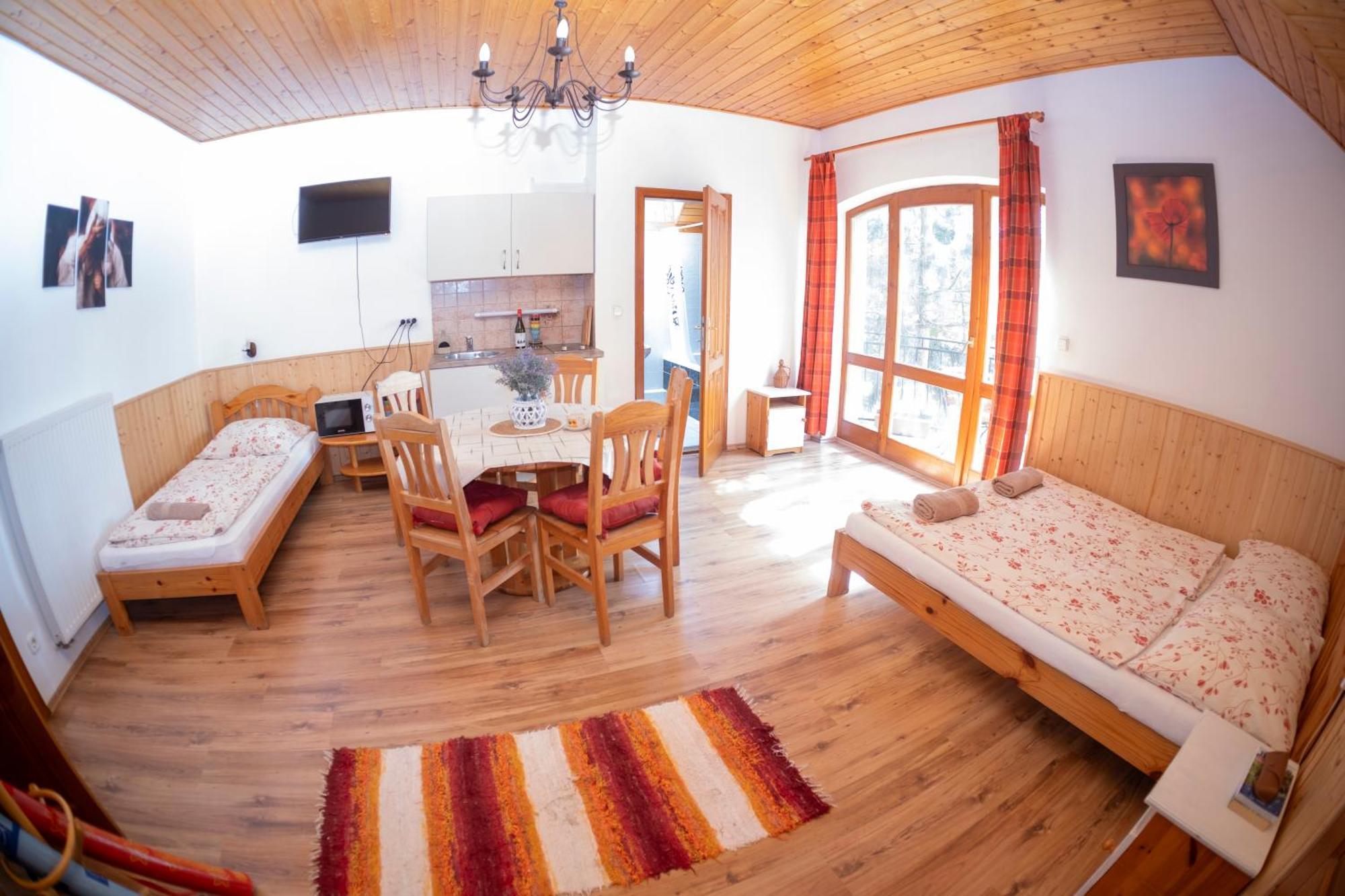 Vicze Apartmanhaz Сиофок Екстериор снимка